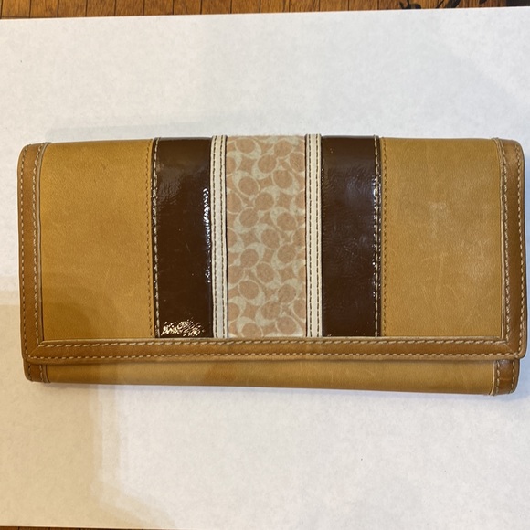Coach Handbags - Coach Wallet Tan Leather with Stripes Rehab